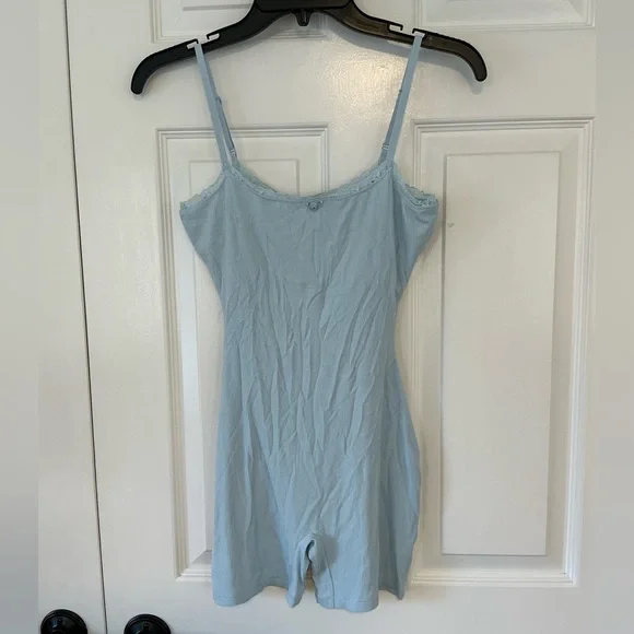 SKIMS Soft Lounge Lace Scoop OnesieCelesteSize XS